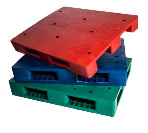 More and more companies are switching over from wooden pallets to the plastic variety for shipping their goods. Learn why with MECS.